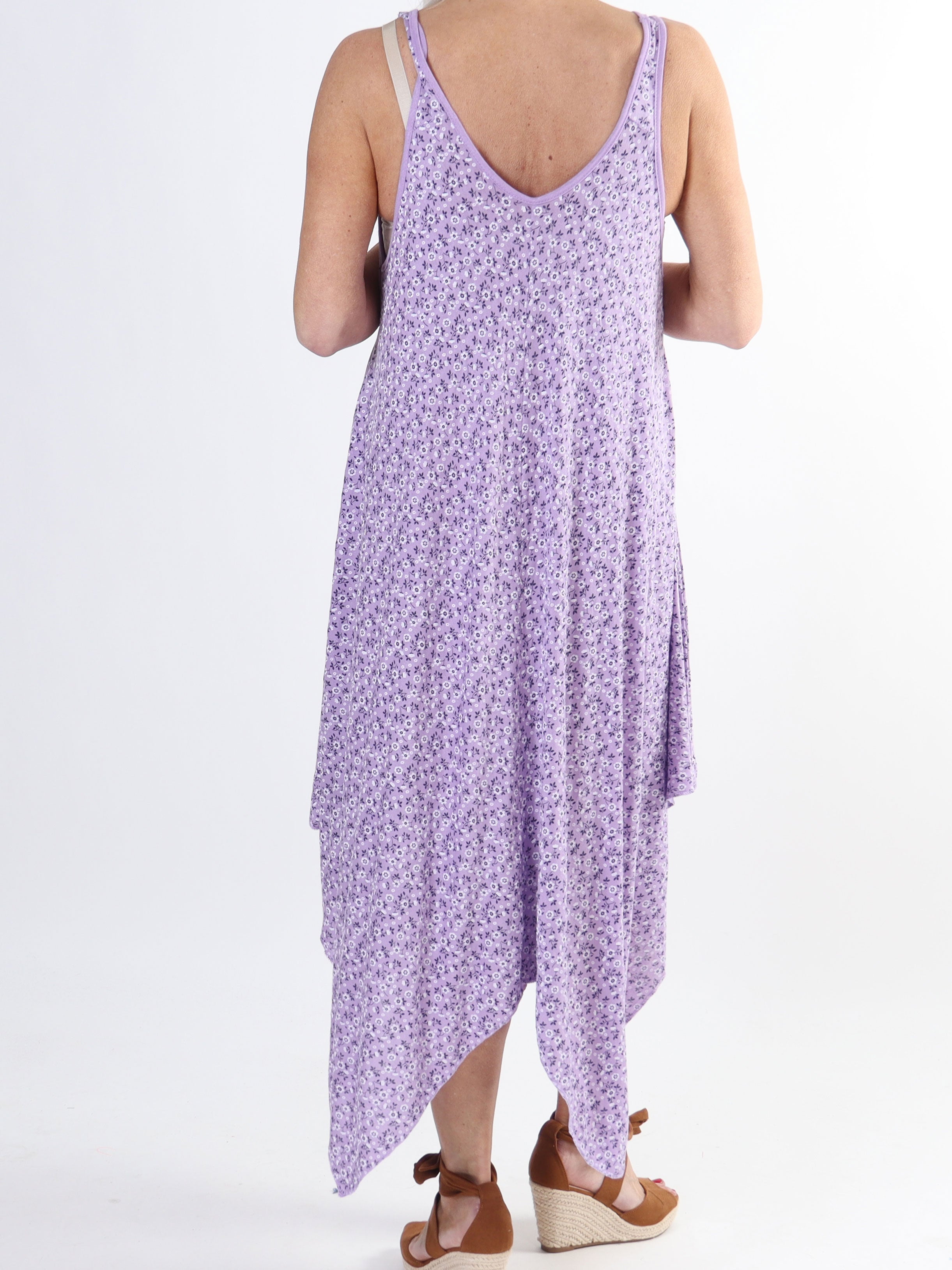 Veronica Small Flower - Plus size kjole med blomsterprint og brede stropper